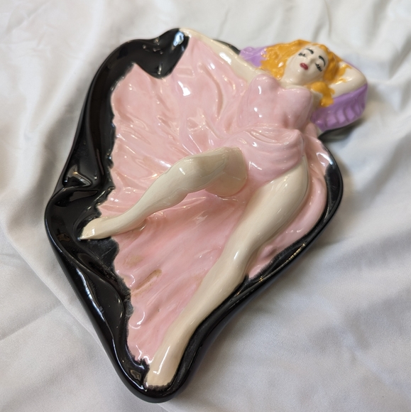🎩1950s Pin Up Beauty MCM 11" Ashtray - Blonde/Pink Dress - Vintage - Picture 12 of 13